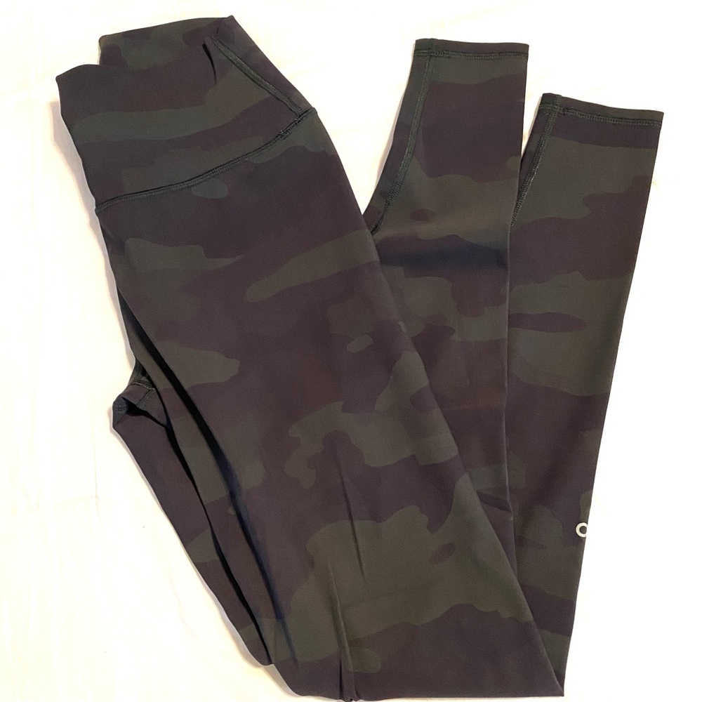 NWOT Alo Yoga Leggings